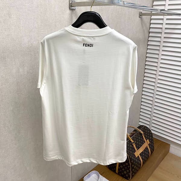 大人気!フェンディ バッグ バグズ 半袖Tシャツ 偽物 ロゴ刺繍 fec33296